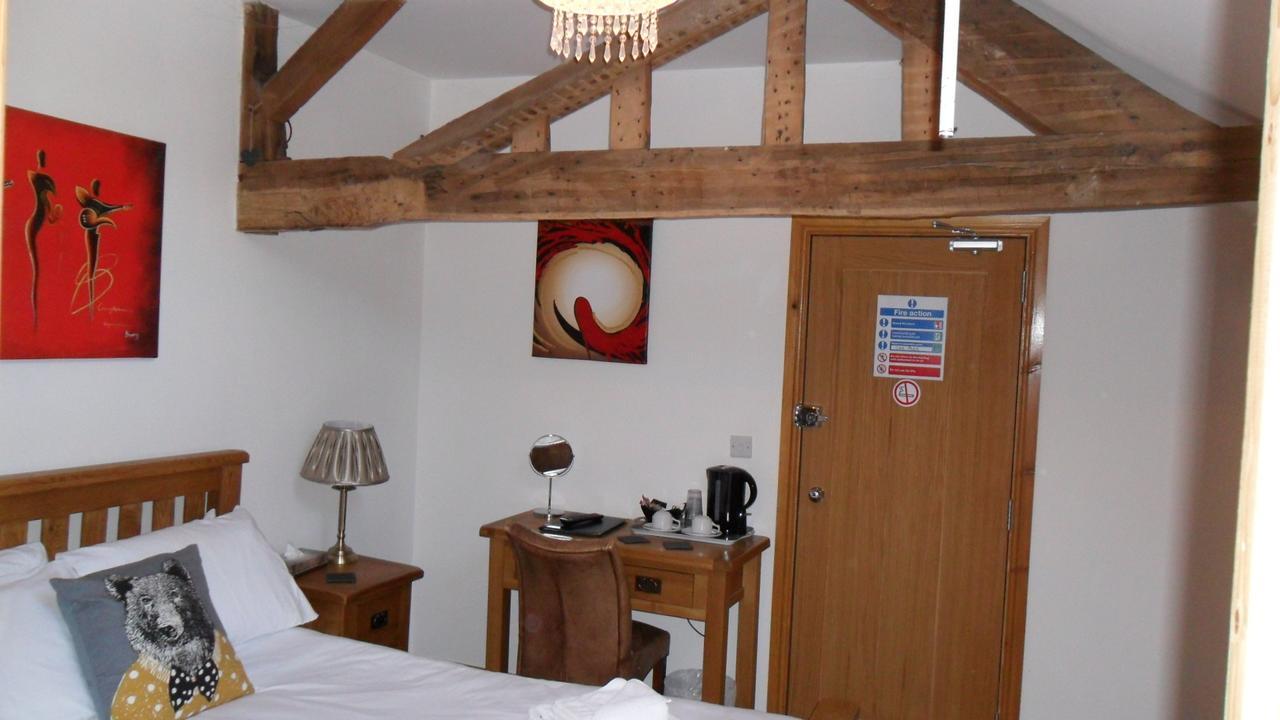 The Bear Bed & Breakfast Rhayader Dış mekan fotoğraf