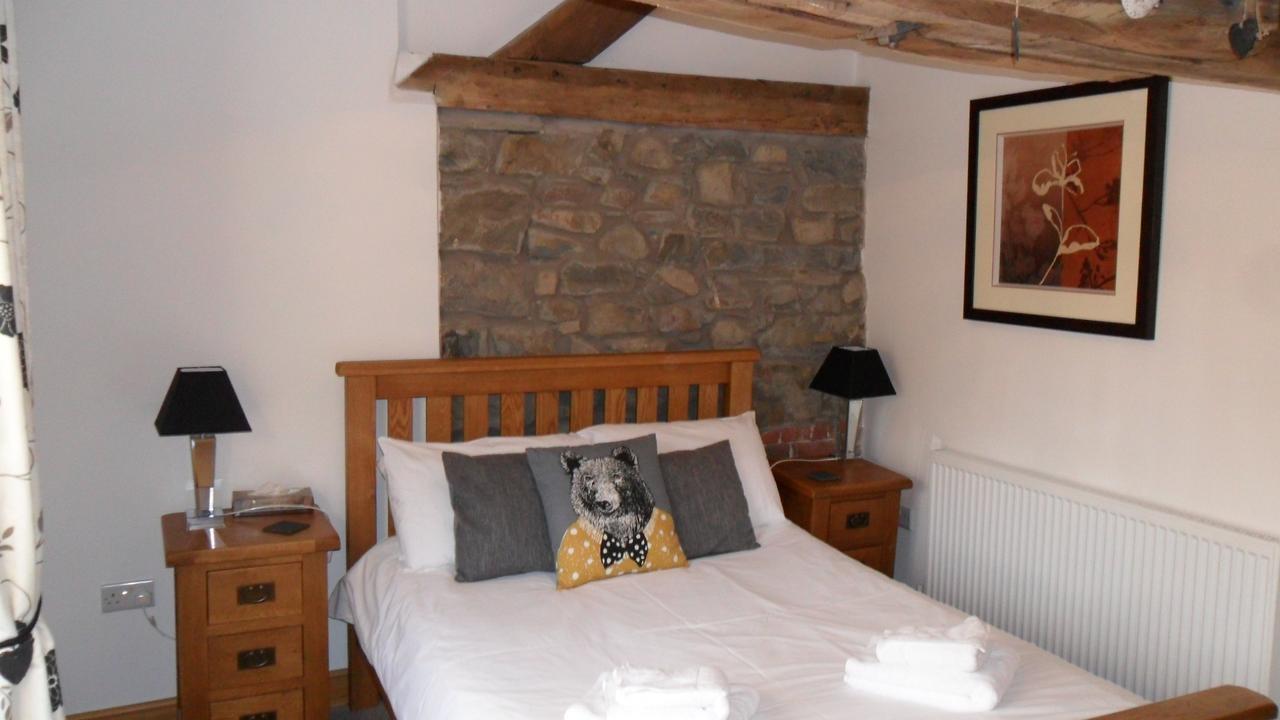 The Bear Bed & Breakfast Rhayader Dış mekan fotoğraf
