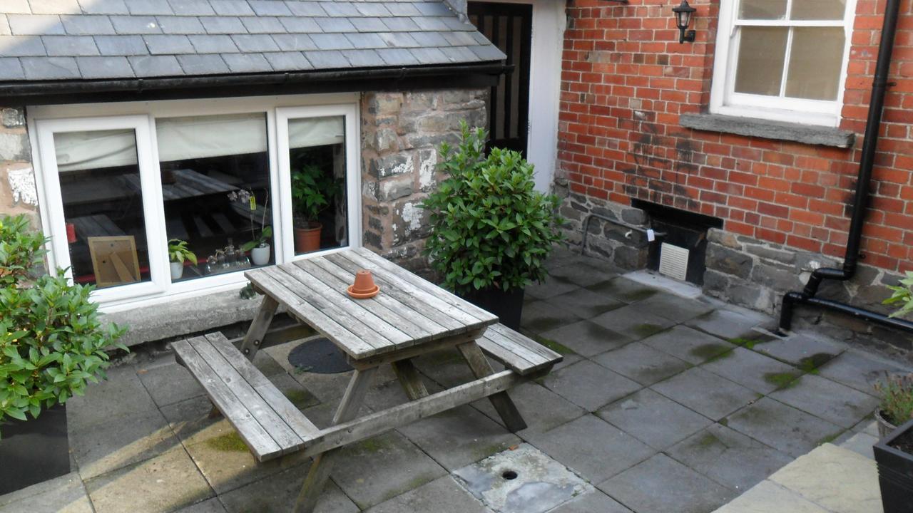 The Bear Bed & Breakfast Rhayader Dış mekan fotoğraf